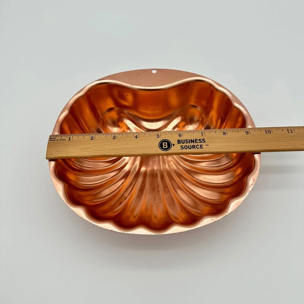 Wear-Ever Jello Mold 2980 6 Cup Copper Sea Shell Vintage Coastal Decor